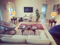 Building Photo - 519 Shady Pine Way