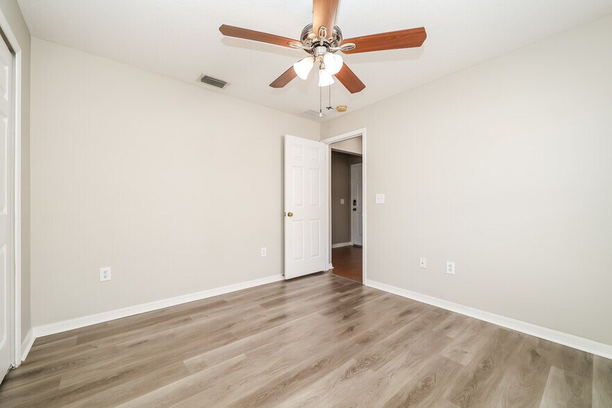 Building Photo - 12008 Butler Woods Cir