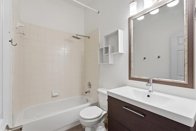 Building Photo - 2661 Redcedar Dr