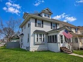 Building Photo - 546 Magee Ave