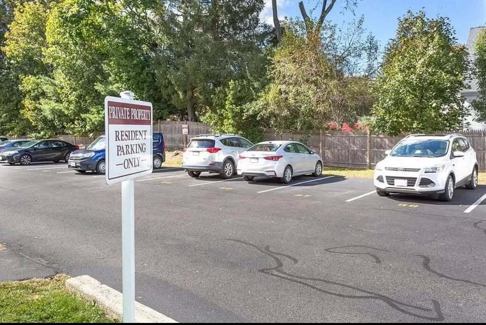 Building Photo - 89 Pleasant St