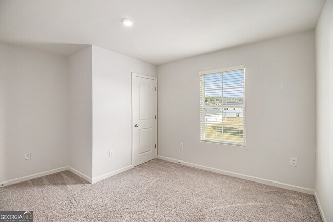 Building Photo - 532 Pemberton St
