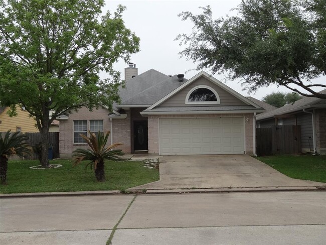 Primary Photo - 34602 Lake Side Dr