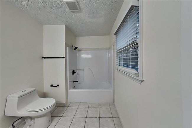 Building Photo - 989 Madison Terrace NW