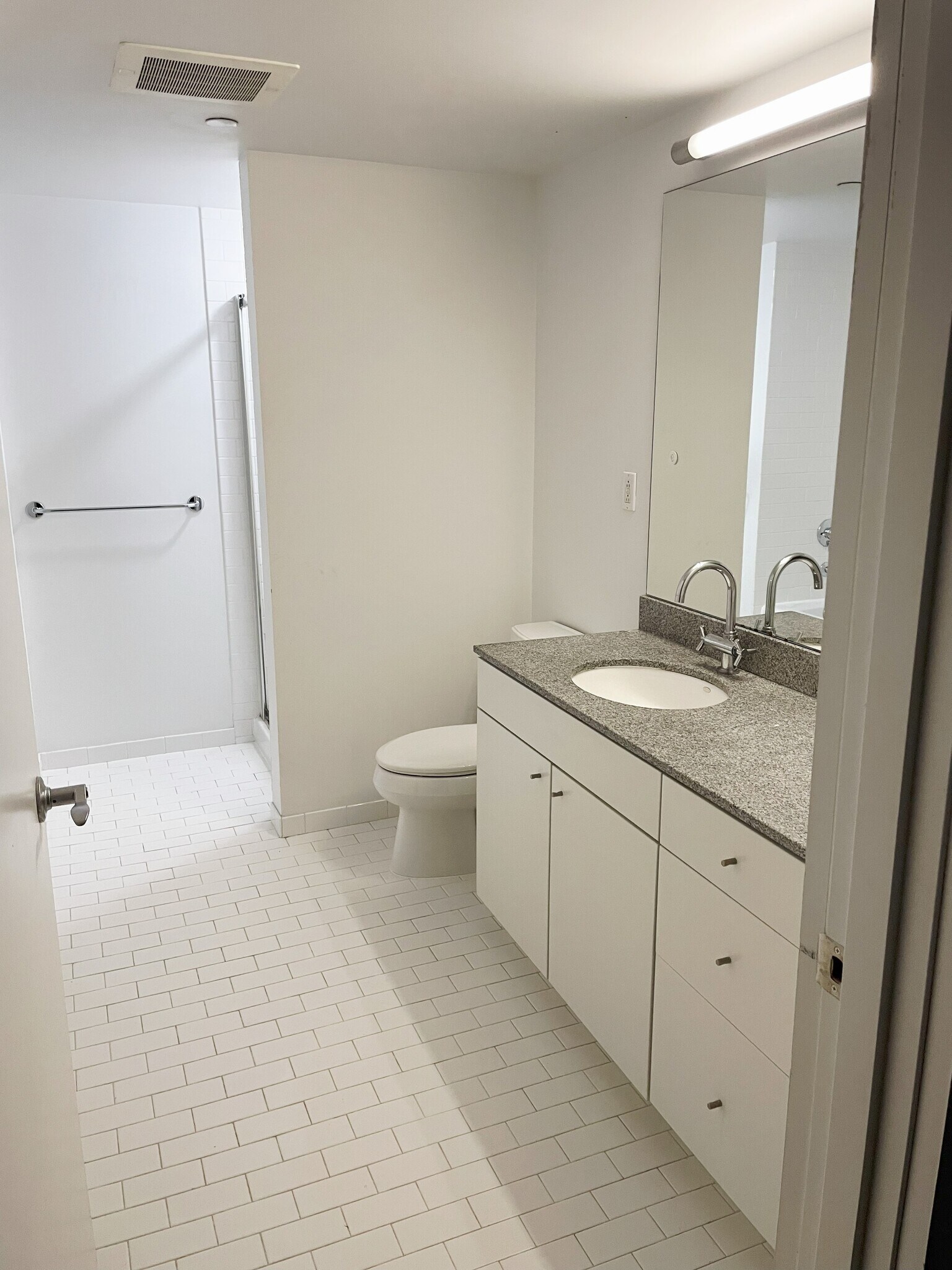 Master bath - 25 Channel Ctr St