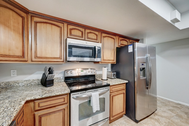 Building Photo - 4625 W Morten Ave