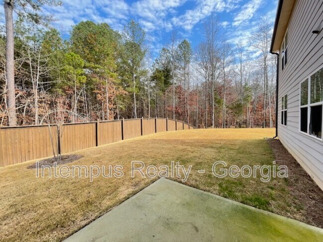 Building Photo - 693 Summerwood Ln