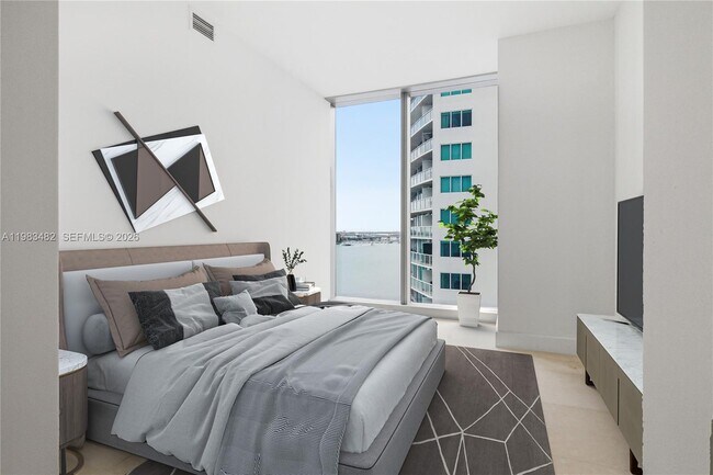 Building Photo - 700 NE 26th Terrace