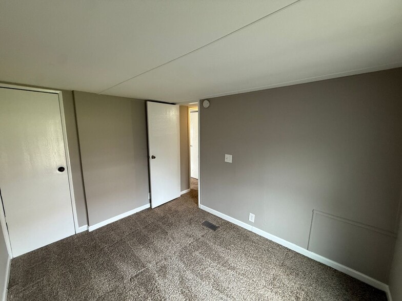 Building Photo - 5613 Arapaho Trail