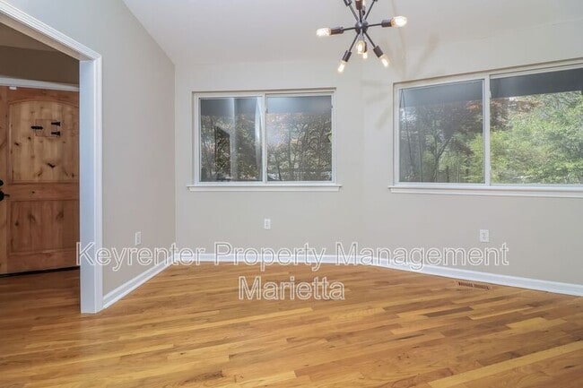 Building Photo - 153 Learner Ct