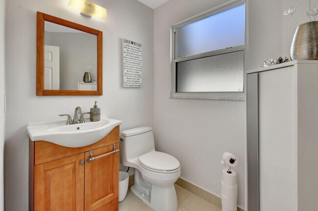 Building Photo - 2469 NW 66th Dr