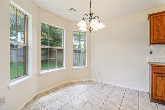 Building Photo - 1156 Oleander Ln