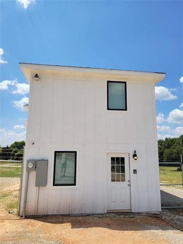 Building Photo - 1317 E Main St