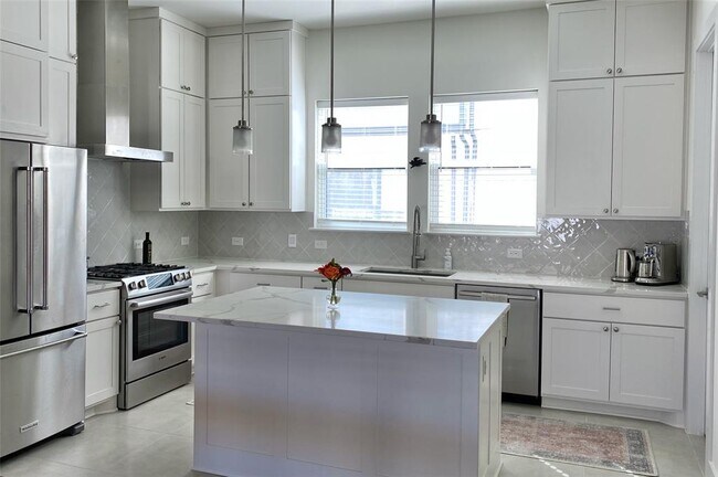 Building Photo - 4517 Unity Cir