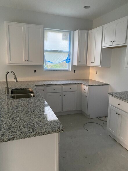 Building Photo - 9548 Fraser Fir Ct