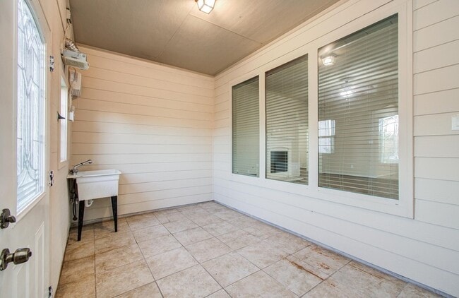 Building Photo - 3243 Aegean Dr