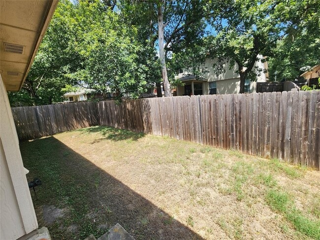 Building Photo - 11620 Paul E Anderson Dr