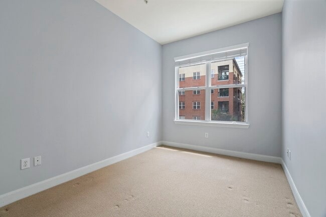 Building Photo - 300 St Joseph Pkwy