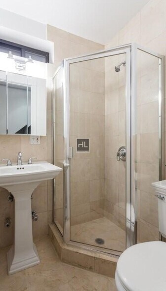 Building Photo - Avenue B