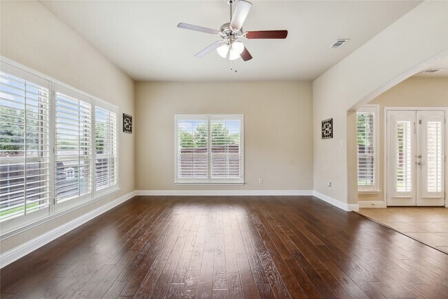 Building Photo - 4213 Pecan Bend Ln