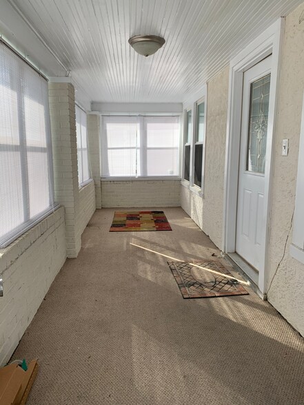 Front sunroom - 128 N 6th Ave