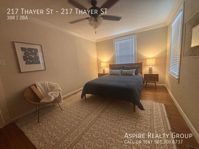 Building Photo - 217 S Thayer St