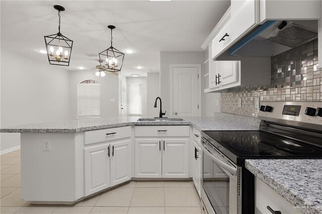 Building Photo - 213 S 49th St