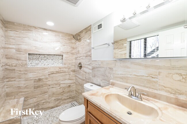 Building Photo - 1206 Woodington Cir