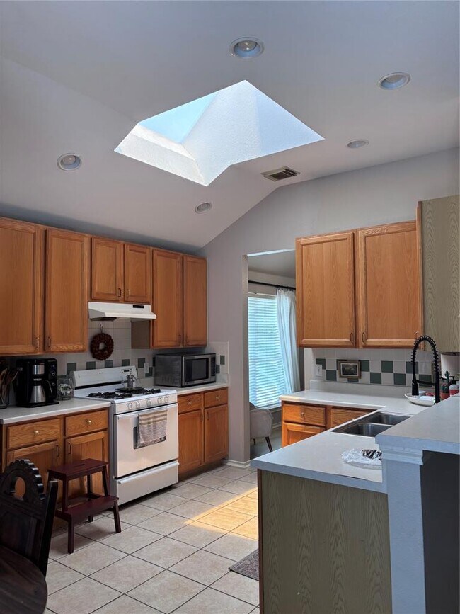 Building Photo - 14901 Sand Dollar Ct