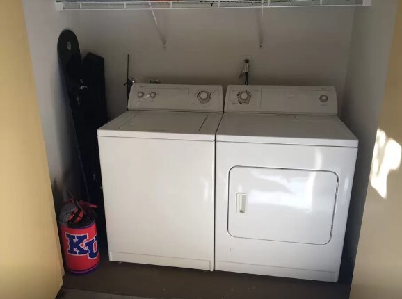 Building Photo - 60 Palatine