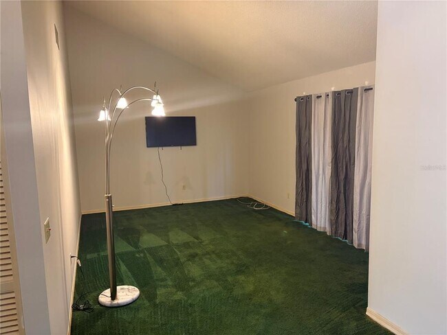 Building Photo - 501 Mansfield Dr