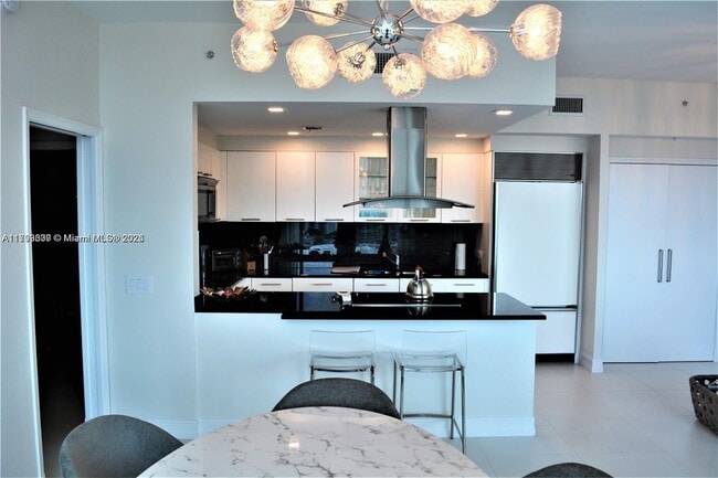 Building Photo - 6899 Collins Ave