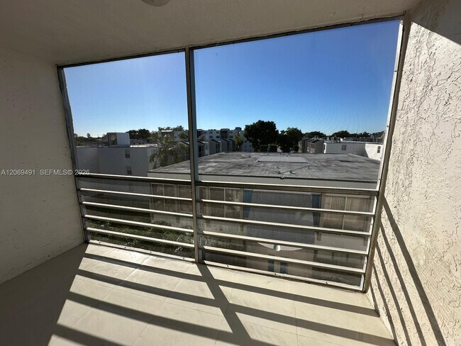 Building Photo - 14170 SW 84th St