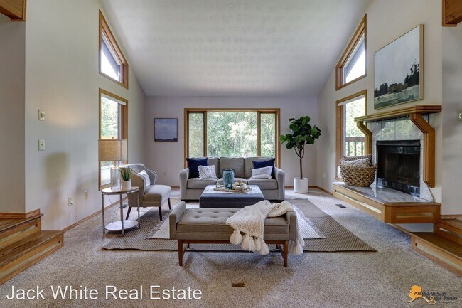 Building Photo - 3 br, 2.5 bath House - 4201 Westwood Drive
