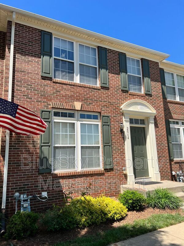 Primary Photo - 2064 Lockwood Dr