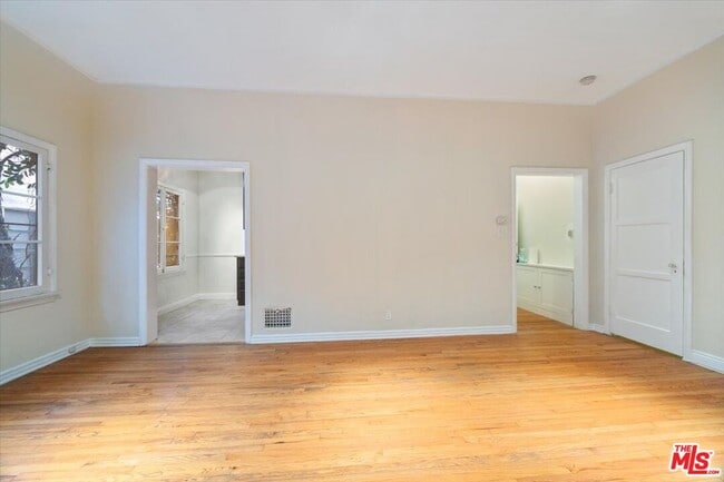 Building Photo - 6217 Orange St