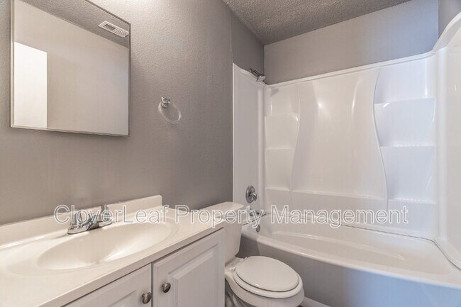 Building Photo - 3612 Candlehill