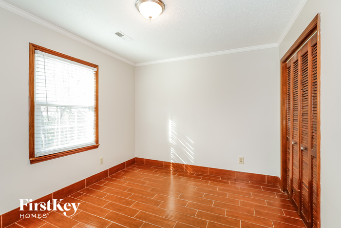 Building Photo - 11406 Red Hickory Ln