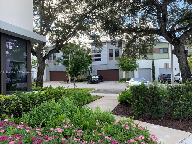 Building Photo - 4384 NW 8th Ct