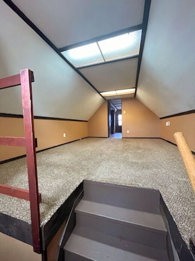 Building Photo - 1307 Spring St