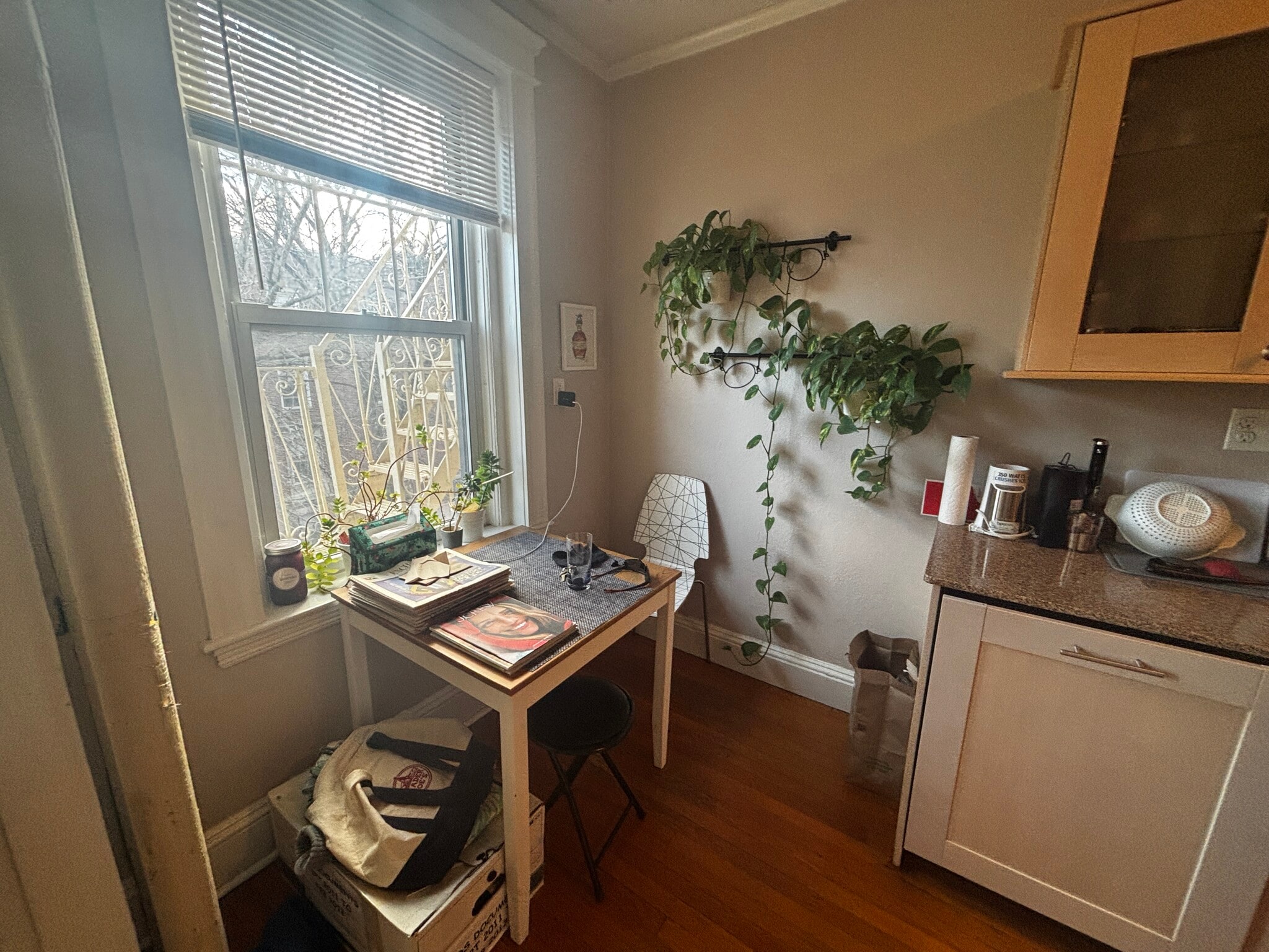 Building Photo - 110 Riverway