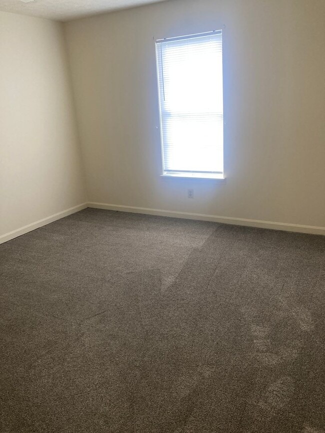 Building Photo - Hill Street