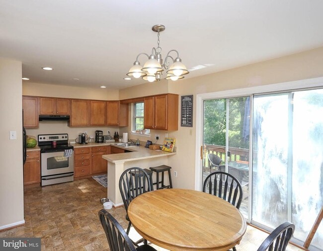 Building Photo - 4723 Leyden Way