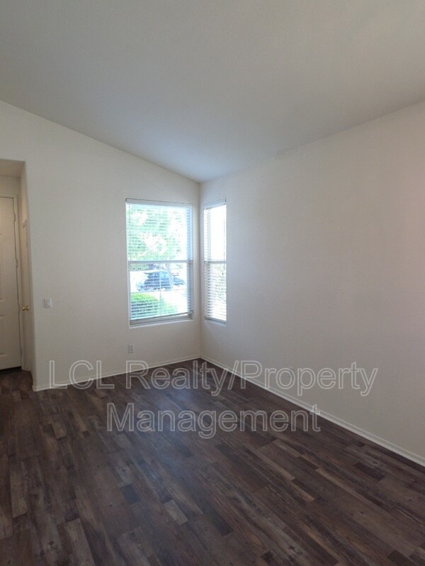 Building Photo - 28943 Baywater Dr