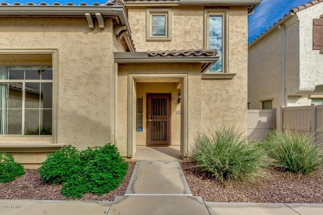 Building Photo - Beautiful home for rent