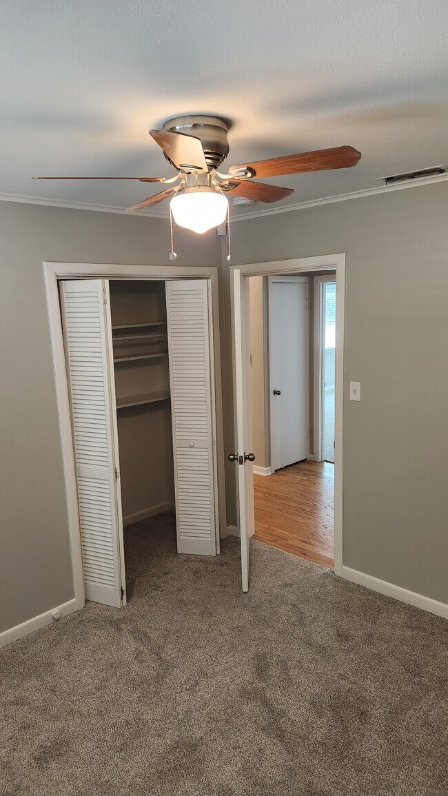 Building Photo - 3114 Tanglewood Dr