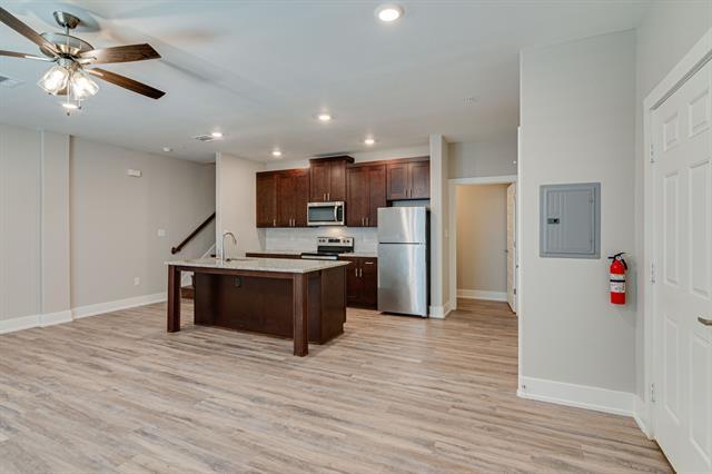 Building Photo - 115 W Jones St