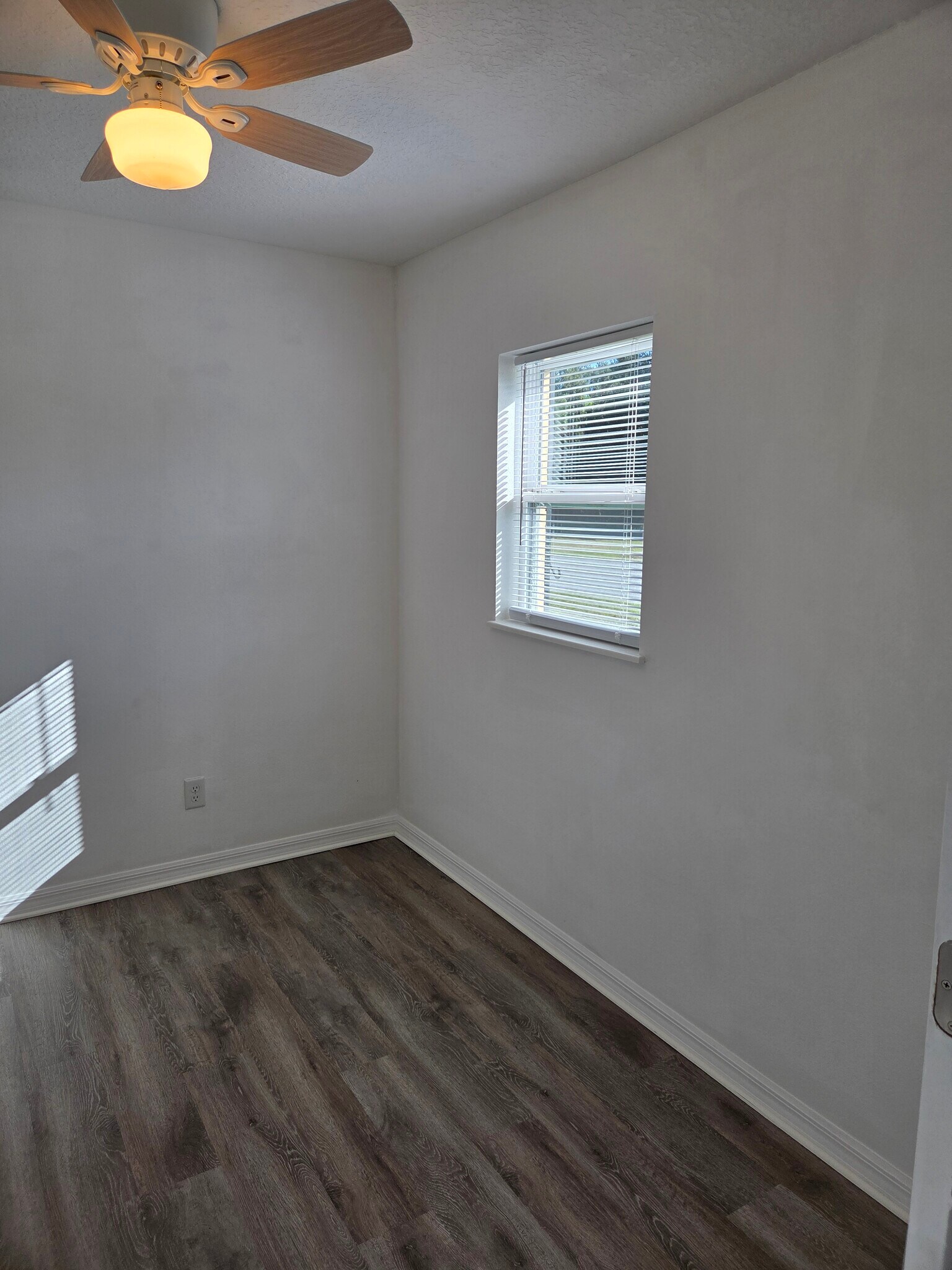 Bedroom 2 - 803 E Hart St