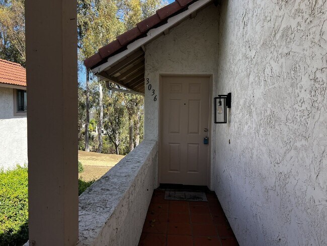 Building Photo - 3036 Avenida Christina