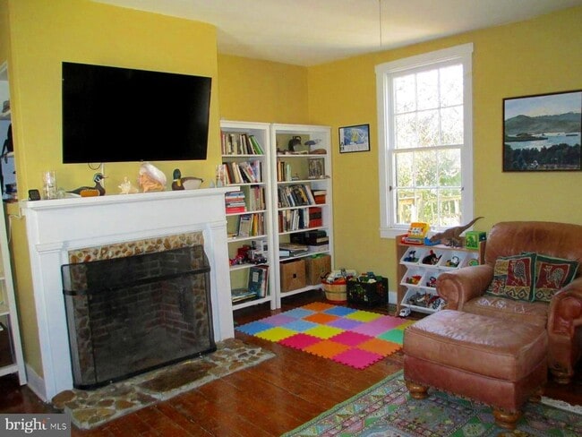 Building Photo - 8355 Broad Neck Rd